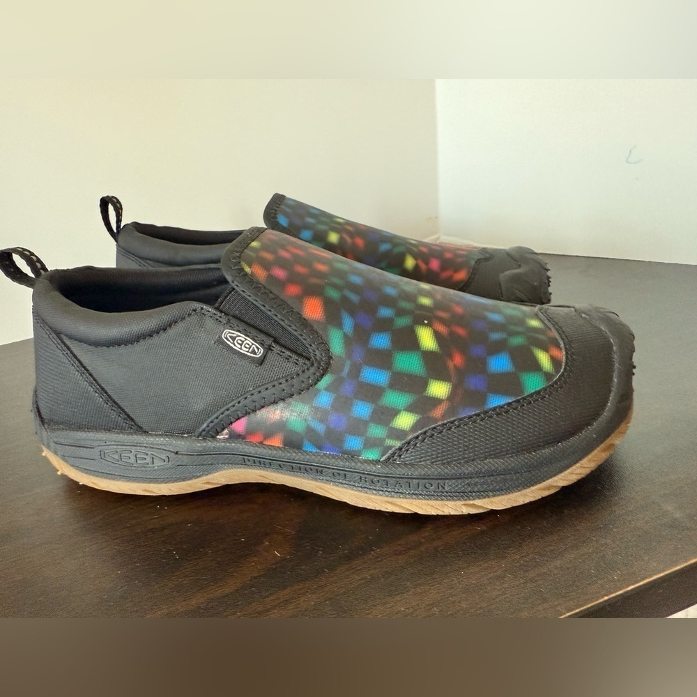 Keen Kids' Black and Rainbow Slip-On Sneakers size 5 worn once